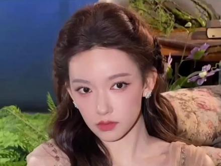 我去,美神在降临 #程潇 #美神 #绝美 #红毯 #微博之夜