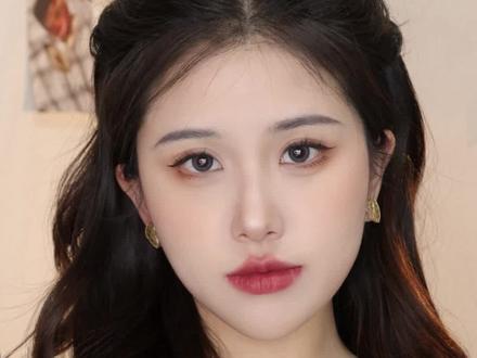 周也清冷千金仿妆,真的很绝!#周也仿妆#妆教#分享妆容