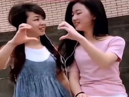 #单依纯#单依纯二十四岁生日快乐
愿:
心怀热爱,万物可爱,
逆风生长,自在花开。
愿:
星途永远璀璨,不负年华。
事事皆能顺意,笑靥如花。