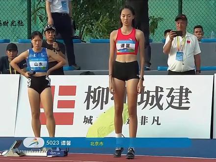 中学17岁跳高女神太绝了,轻松跳出1米84,直接达标国家健将 #田径比赛 #跳高 #女神 #学青会