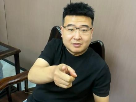 听说打老板有流量,如果不火请为我默哀
#00后整顿职场 #搞笑 #办公室 #职场