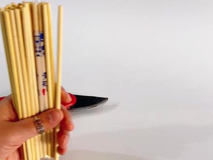 中国结灯笼 用线条化繁为简,新手也秒会的新年节日灯笼
#手工diy #创意灯笼手工 #自制灯笼