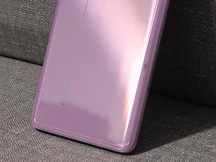 『自用改装』P50Pro扩容16GB+散热升级! P50Pro扩容16GB+散热升级!陪伴UP的主力机是如何改装的?其实UP还有很多机器,基本上买到一款就得立马到手改装,个人是非常喜欢改装自己的手机的,包括改装频道第一台iPhone 12、iPhone 11 Pro Max、荣耀Magic 3 Pro、OPPO Find X2 Pro、OPPO Find X6 Pro、iPhone Xs、Xiaomi 11 Pro、Xiaomi 10 Pro、Xperia PRO-I、Xperia 1 IV、Xperia 5 III、Redmi K50 Pro、Redmi K40 Ultra、Redmi Note 11T Pro+、Redmi K30S Ultra、HUAWEI Mate 20 Pro、HUAWEI P40 Pro,MEIZU 18s等,还有太多型号都改完自用过,无需担心散热改装的稳定性。 有需要的小伙伴可以查看主页联系方式。#数码产品 #手机维修 #手机📱 #拆机 #专业维修