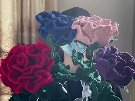 毛线钩织超大玫瑰花教程一#毛线钩织教程 #超大玫瑰花 #手艺人 #同城热门 #玫瑰花