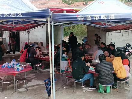 广西的酒席,男女不能同桌吗?为什么有时候女的一桌,男的一桌? #酒席 #酒席上的那点事 #农村酒席习俗 #社会百态 #坐席
