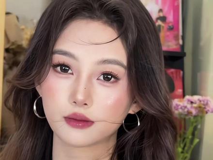 10块钱可以变成都市丽人吗 #早八妆容 #美妆 #化妆分享