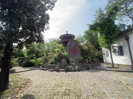 看完桑酒还可以来张公山公园里的园中园,只需18.8#看了长月烬明定要来蚌埠 #亲子游玩好去处 #空气清新环境优美 #高低来趟蚌埠吧 #玩味分享