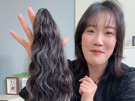 超好看又方便的马尾假发辫,随夹随走超方便,过新年不会给闺女扎头发就试试这个卷发马尾真的好洋气好好看~#儿童假发 #儿童马尾