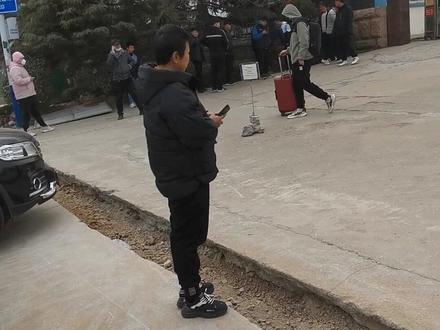 澳柯玛面试仅仅十几人,究竟是道德的沦丧,还是人性的扭曲,评论区留下你的看法!#打工人 #工厂实拍视频 #原创 #vlog日常 #美女