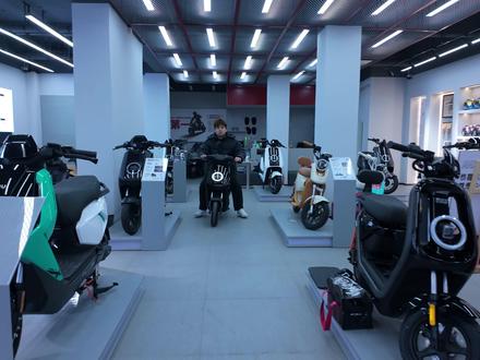 小牛MT2026电自款来啦! 新国标通勤王者!MT2026款太懂年轻人了!