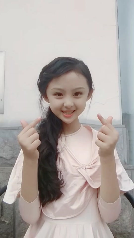 周漾玥长大后_周漾玥长大了_现在的周漾玥 - 抖音