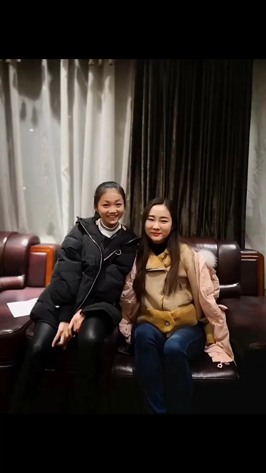无臂女孩杨莉丈夫_杨莉无臂女孩她的老公是谁_无臂女孩杨莉哪里人