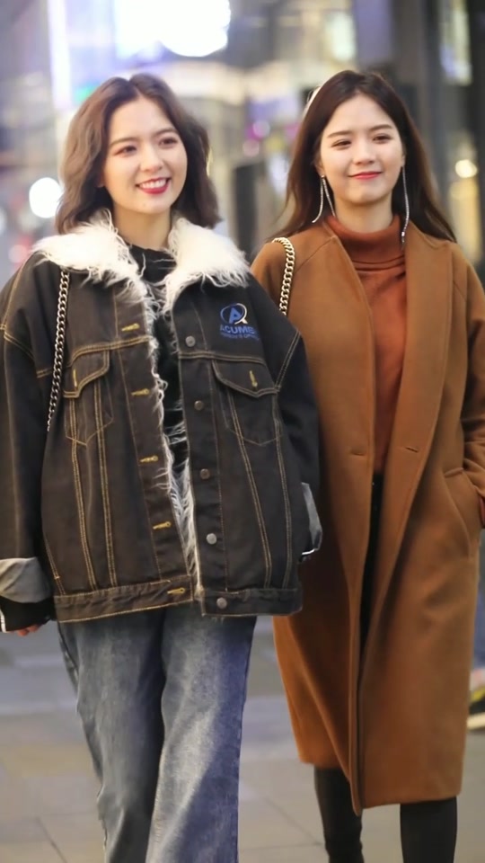 李一檬李一一街拍