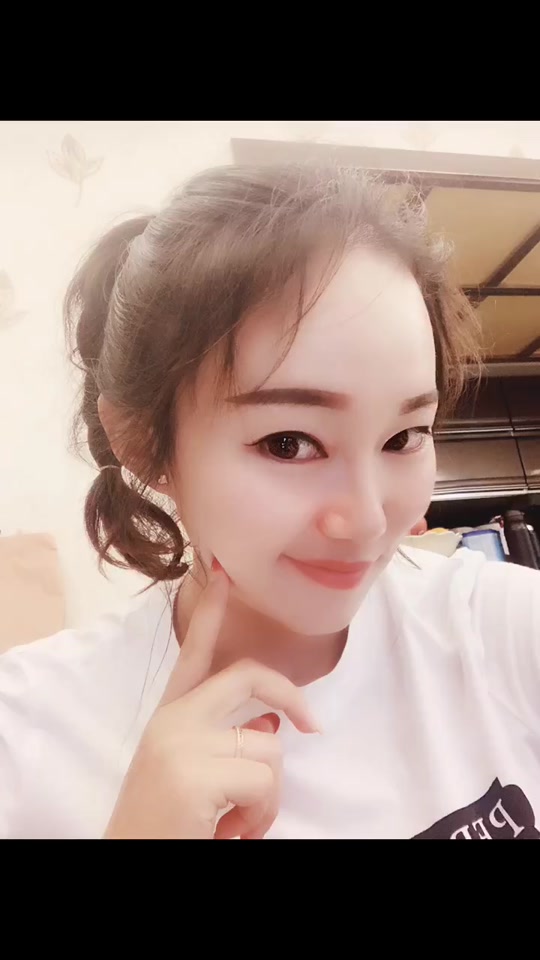 抖音牟某某=抖音牟老师是哪个学校的