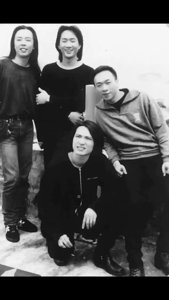 黄家驹军装 - 抖音