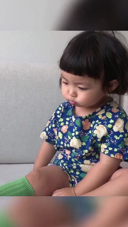 熙熙表情包 取图_表情包熙熙全名叫什么_韩国熙熙小可爱表情包 - 抖音