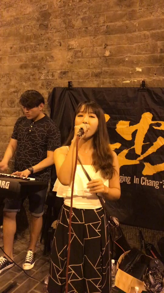 陈墨喜欢谁_陈墨一的个人资料_陈墨是什么小说 - 抖音