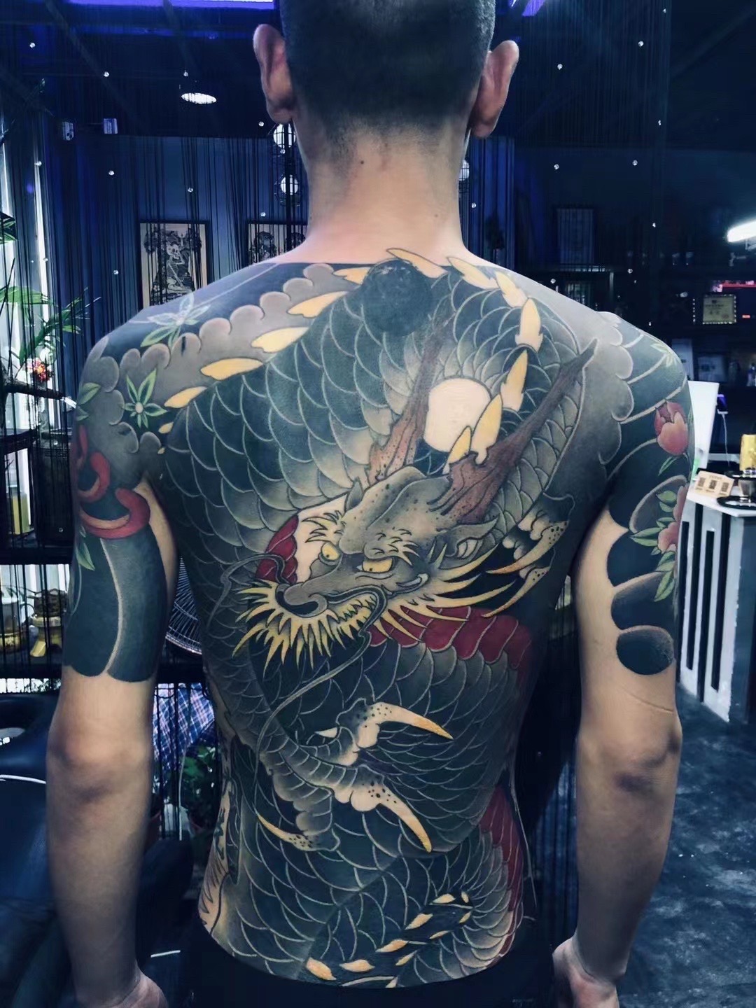 青龙堂刺青(常熟):满背龙双半甲遮盖#tattoo #防水纹身贴 #满背 #龙