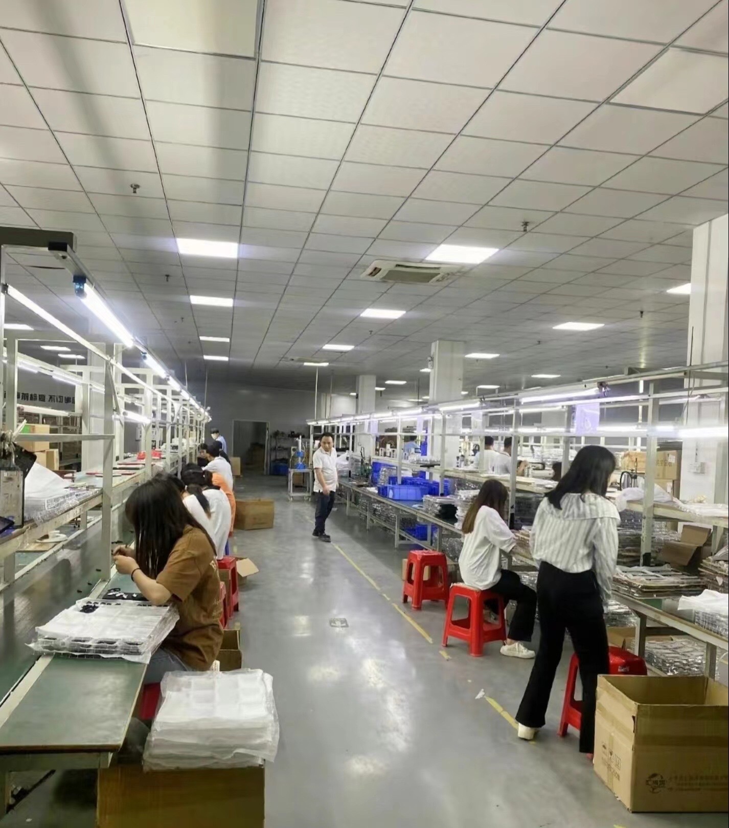 找工作关注我 #工厂实拍视频 #男女不限 #电子厂