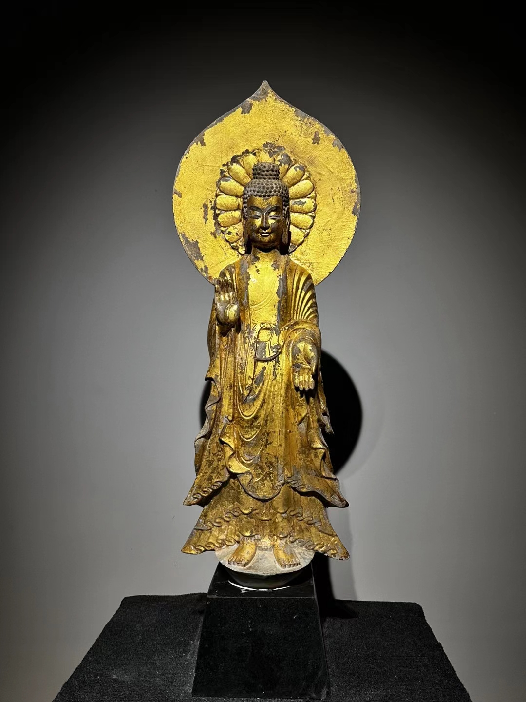 古石佛像:北魏佛造像,青石贴金 高86厘米 宽34厘米 带座总高102厘米