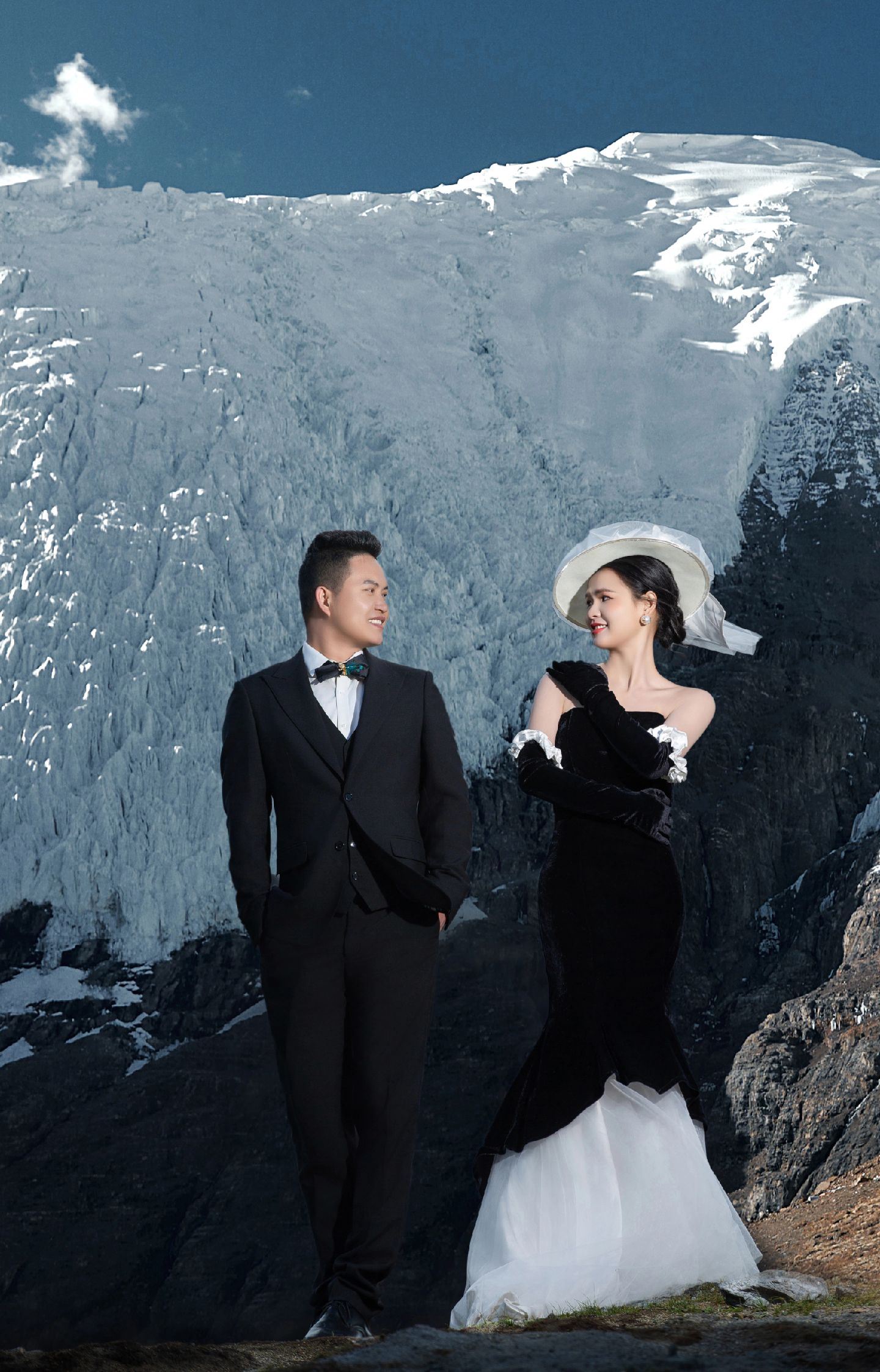 西藏拉萨香格里拉旅拍婚纱照婚纱摄影
