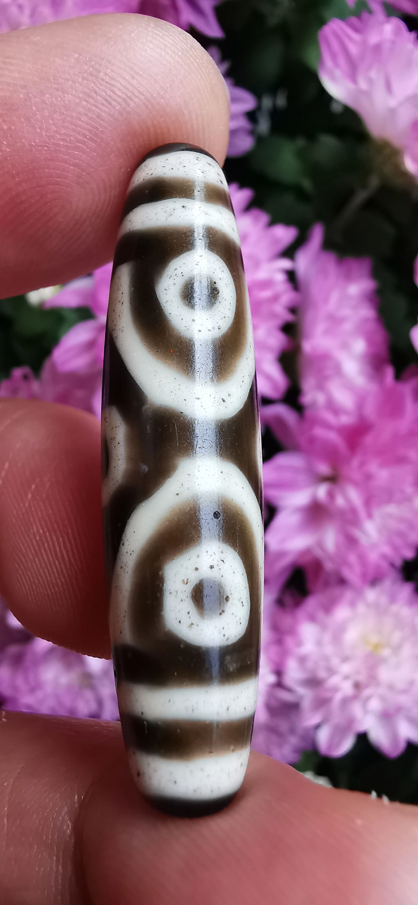 咖透老料双线如意金刚六眼老天珠,珠长:45mm,宽:11mm,绝佳的尺佳,油糯