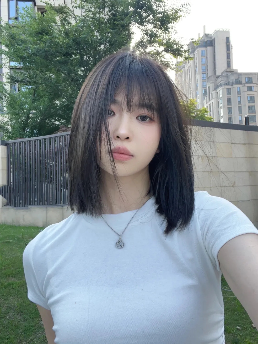 锁骨位置的长度,超级显脸小减龄 昱瘦齐 肩锁骨发"初恋头"谁剪谁好看