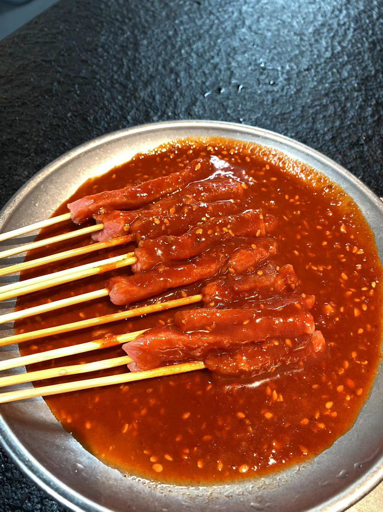 扎老板:不会还有人没吃过生牛肉串吧!