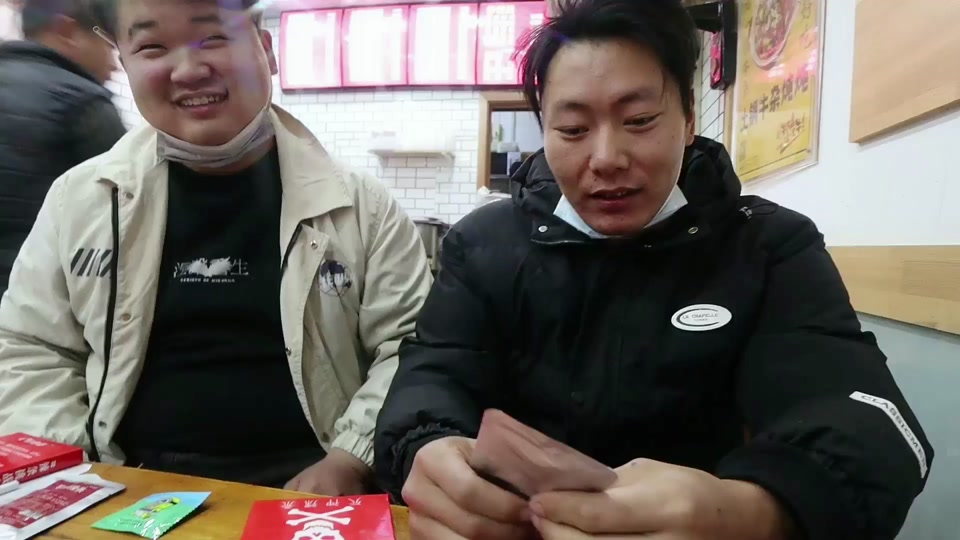 洋仔开箱陈松