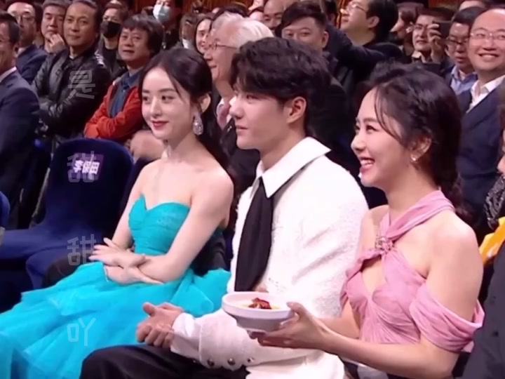 王一博赵丽颖私下聚餐 - 抖音