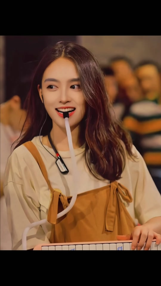 韩小九像一只来自火星的猫