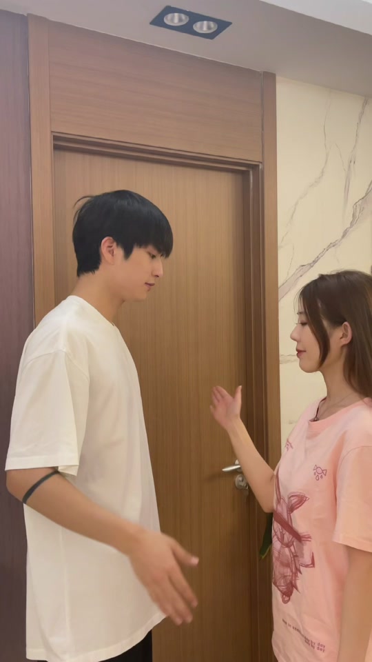 二辰虎牙妹官宣_二辰虎牙妹在一起多久