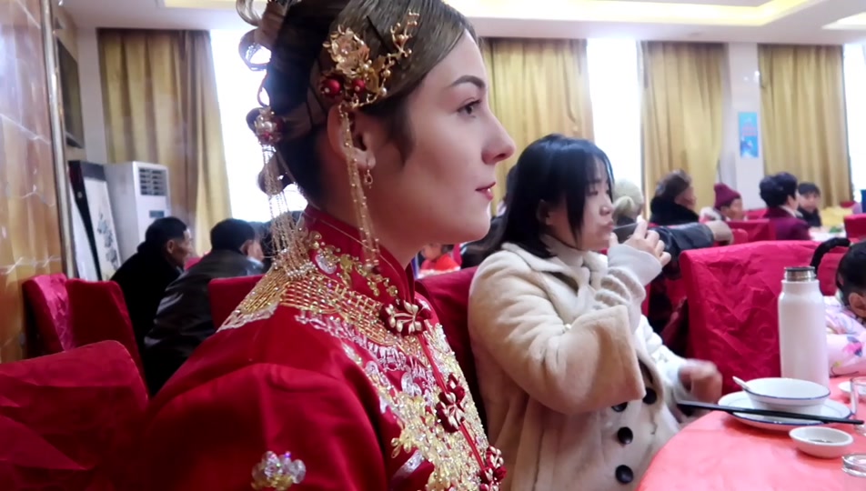 大吴吃鸡外服火了_苏莎与大吴_大吴和苏莎是做什么的 - 抖音