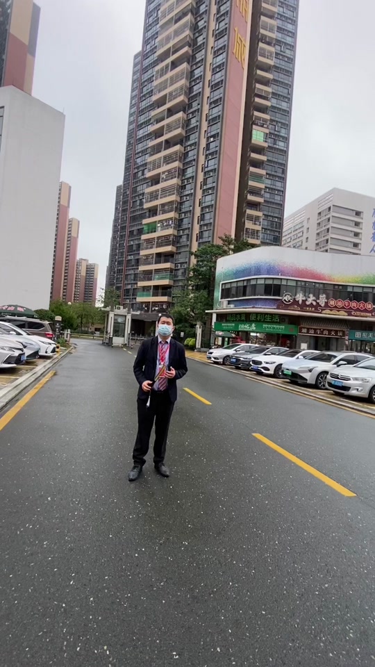 河源坚基老板的儿子的老婆