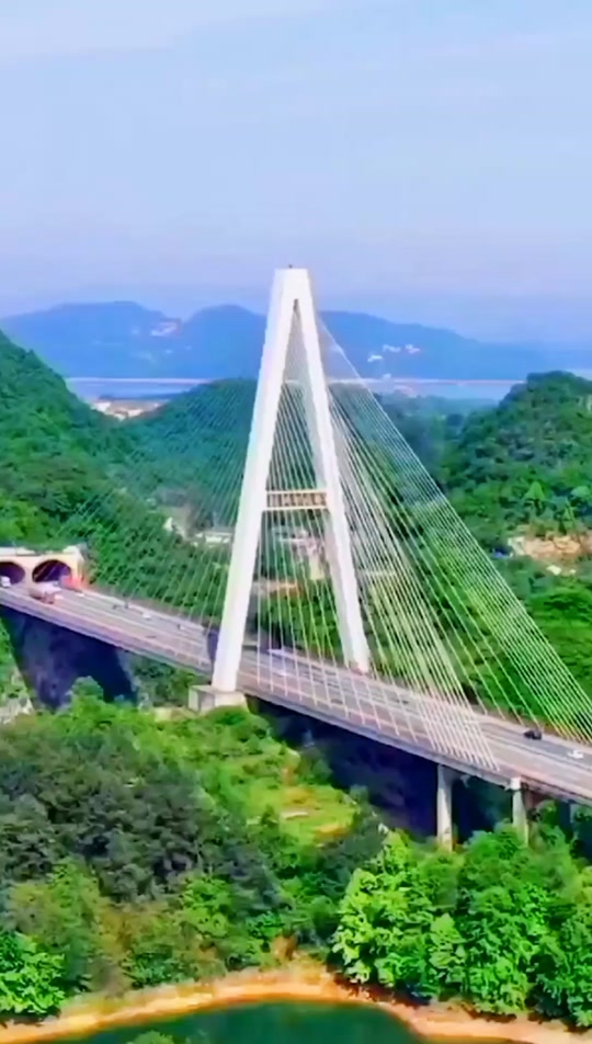 红枫湖大桥隧道不铲平的原因