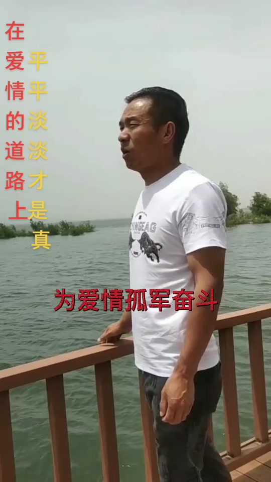 贺一一妈妈背的包_贺一航个人出生简历_贺一一参加综艺 - 抖音