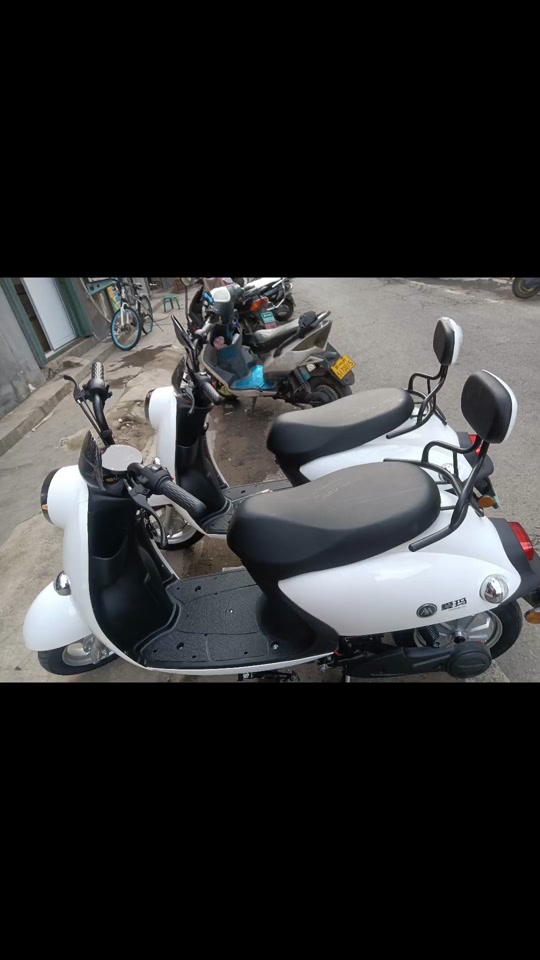 爱玛小果冻6020标准版a多快 - 抖音