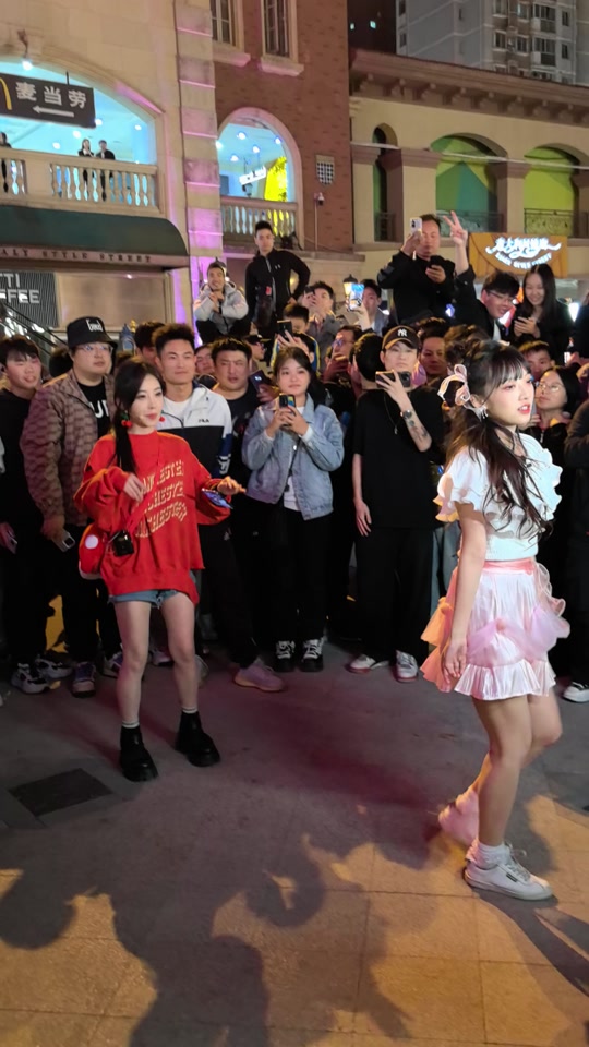 韩国提莫戴口罩跳舞原版