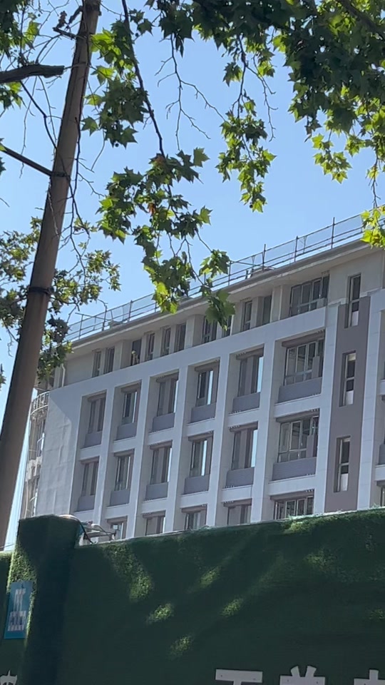 即墨一中新校区扩建美校搬吗 - 抖音