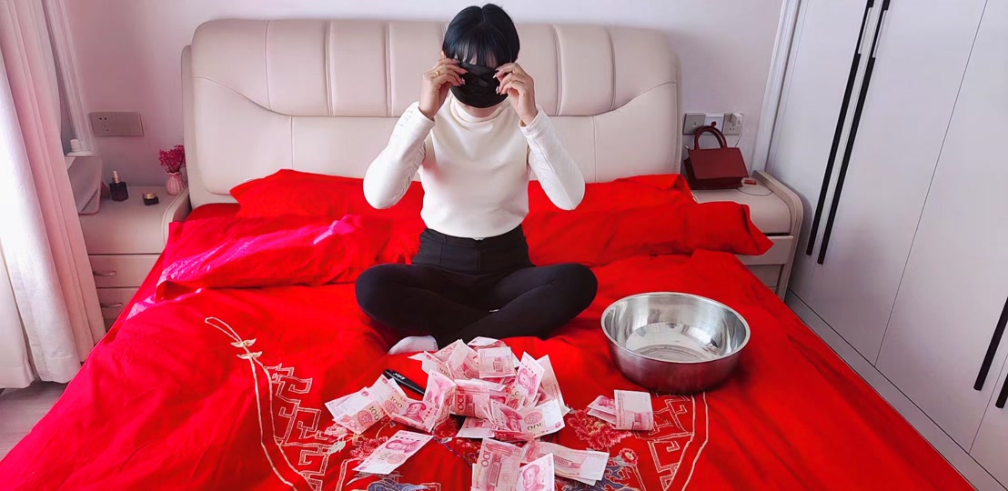 徐格格和蛋总拍照