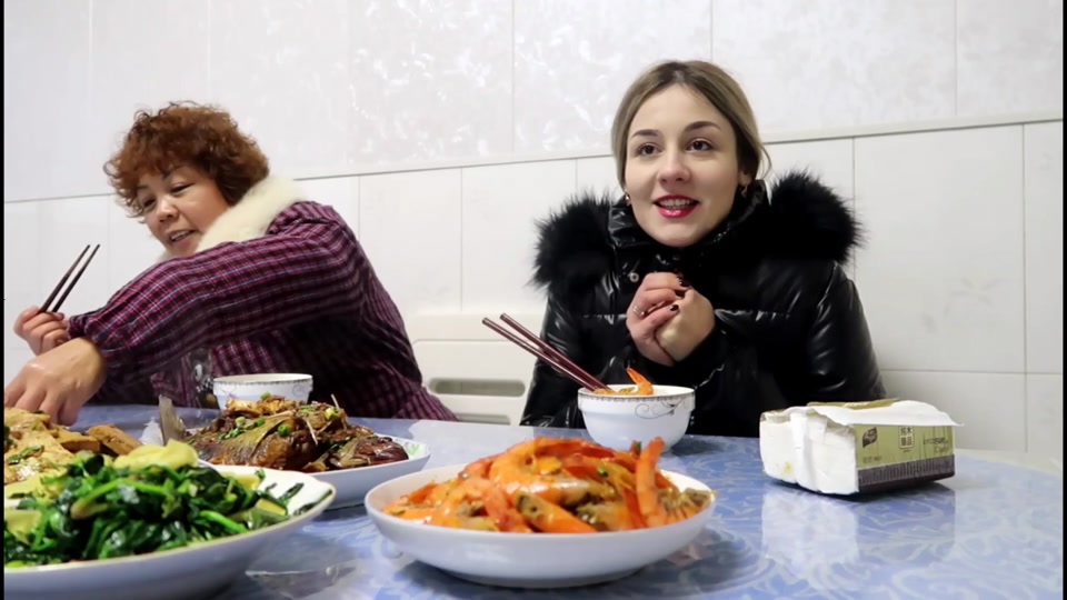 大吴吃鸡外服火了_苏莎与大吴_大吴和苏莎是做什么的 - 抖音