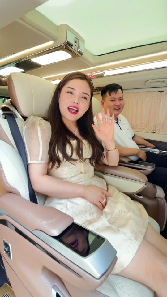 李俏俏和李影是亲姐妹吗_李俏俏个人详细资料_风行国际李俏俏个人简介