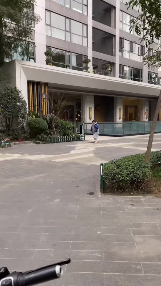 灿二哥和丸子以前什么关系