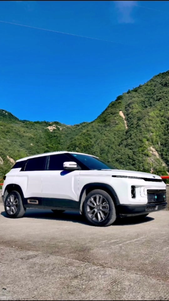 吉利爱康iconi9_吉利爱康icon内饰