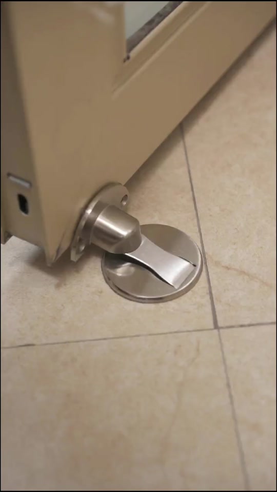 地吸门吸免打孔