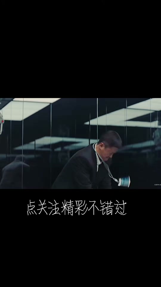 流浪地球2马卡洛夫全校第一_流浪地球马卡洛夫扮演者_流浪地球马卡