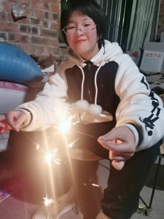 七寸电光花怎么玩_10寸电光花怎么玩