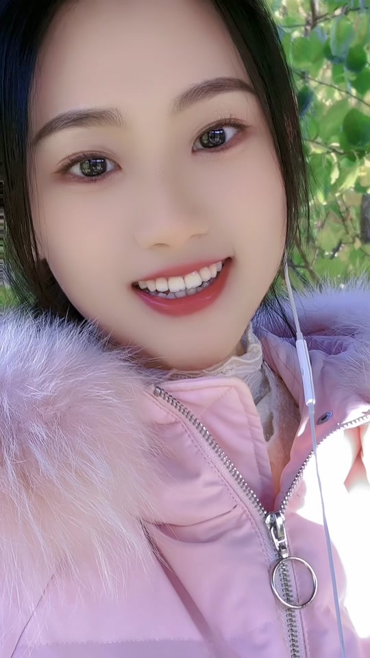 浦婉安路人视角 - 抖音