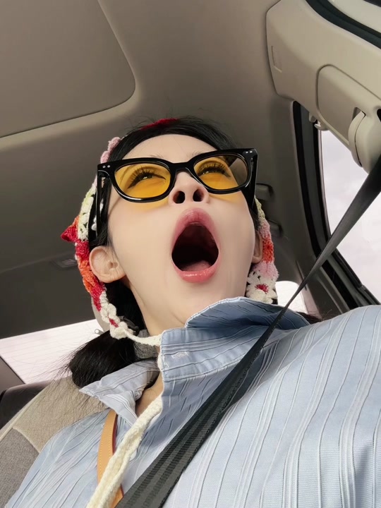 二姗年龄多少岁可以结婚_快手二姗年龄