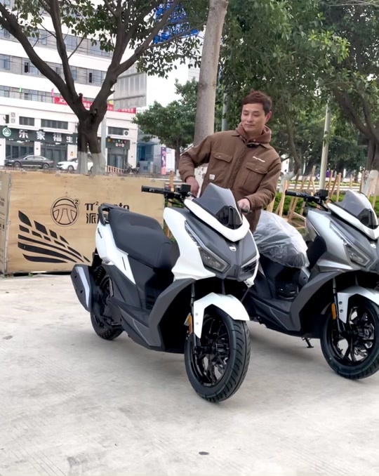 三阳巡弋150和本田160对比 - 抖音